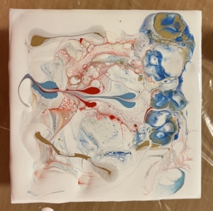 Acryl pouring (Foto: AWO Weisenau)